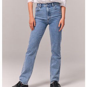 Abercrombie Curve Love Ultra High Rise 90s Straight Jean